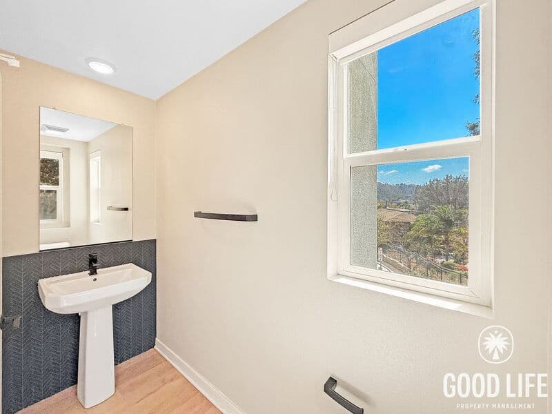 San Diego Townhome: 10432 Harlow Cir