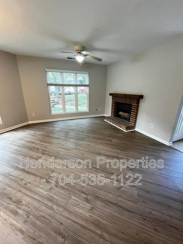 Charlotte Condo: 8071 Cedar Glen Dr