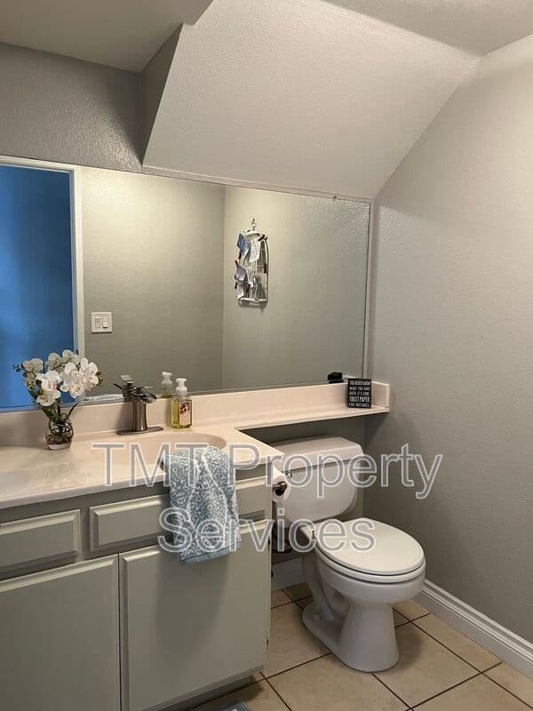 Santa Maria House: 260 Moon Dance Drive
