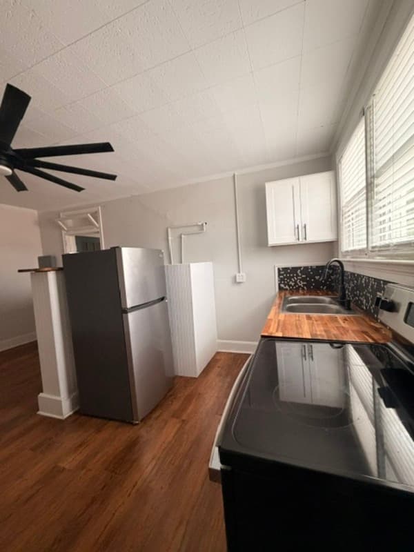 West Columbia Condo: 502 1/2 State Street - 1