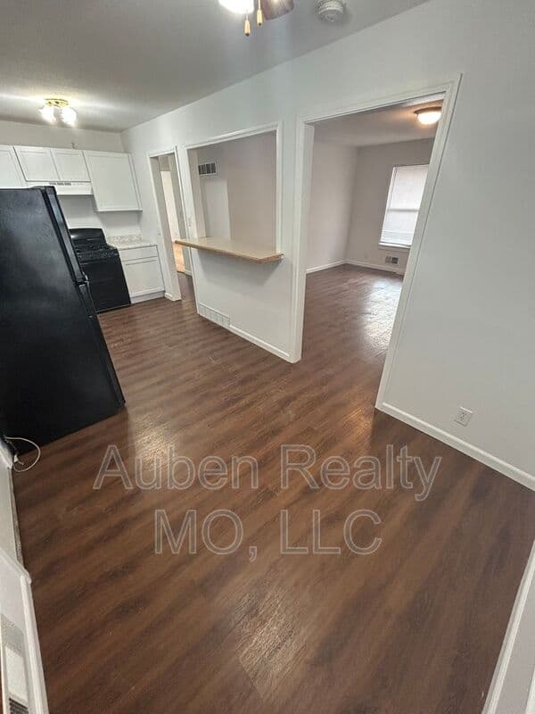 Independence House: 20808 E 13th Ter S.