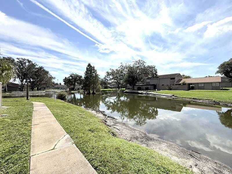 Temple Terrace Townhome: 8645 Lake Isle Drive - 1