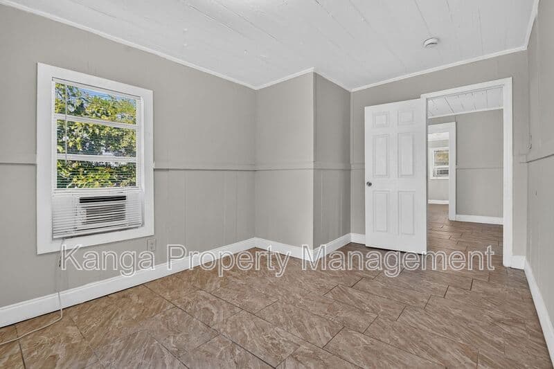 West Palm Beach Condo: 885 7th St