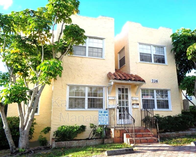 West Palm Beach Condo: 736 Omar Road
