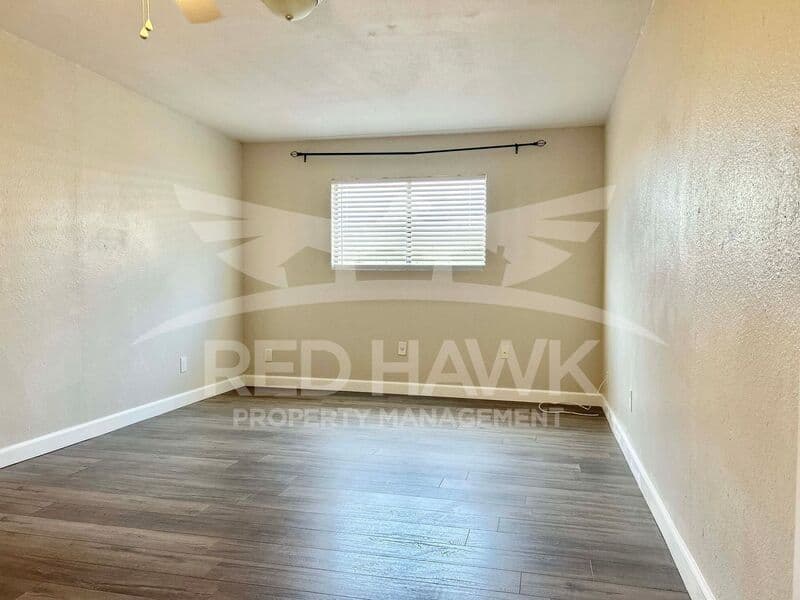 Chandler House: 281 S California St