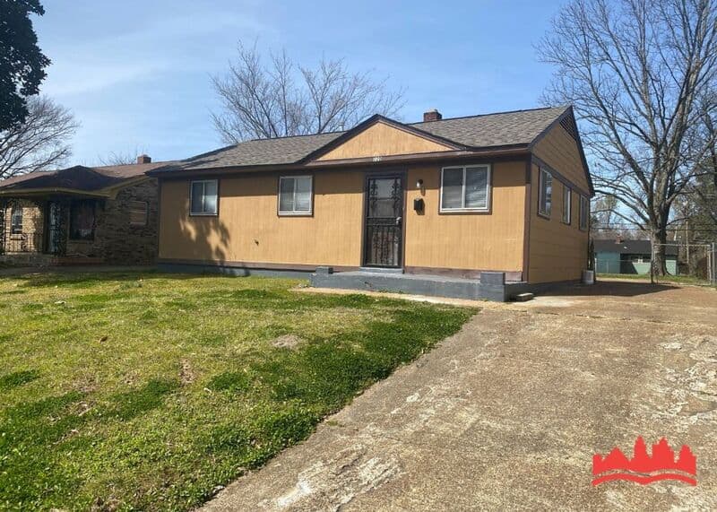 Memphis House: 220 Elder Rd