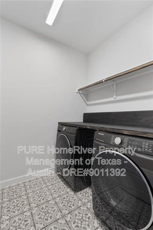 Georgetown House: 336 Berkeley Pl
