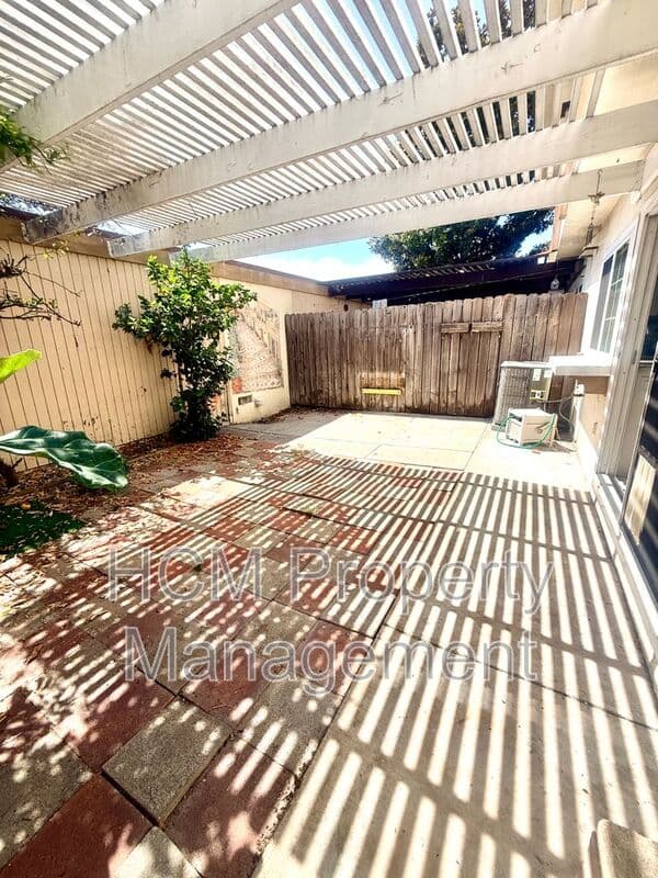 Fountain Valley House: 16065 Mount Pico Ct.