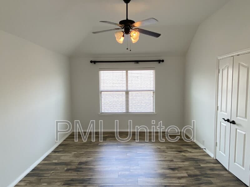 Fort Worth House: 4108 Volk Ct