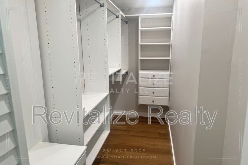 Mobile House: 1480 Repoll Rd