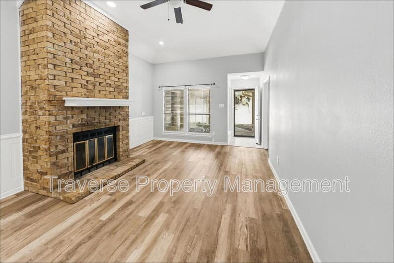 Fort Worth Condo: 7806 Laver Ct