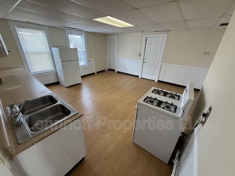 Lowell Condo: 82 Gershom Avenue #7