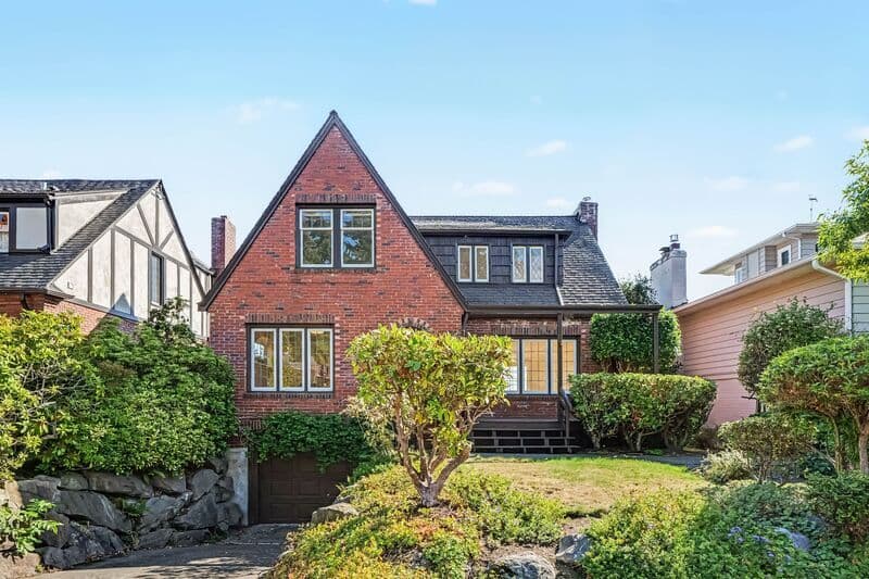 Seattle House: 4530 51st Ave NE