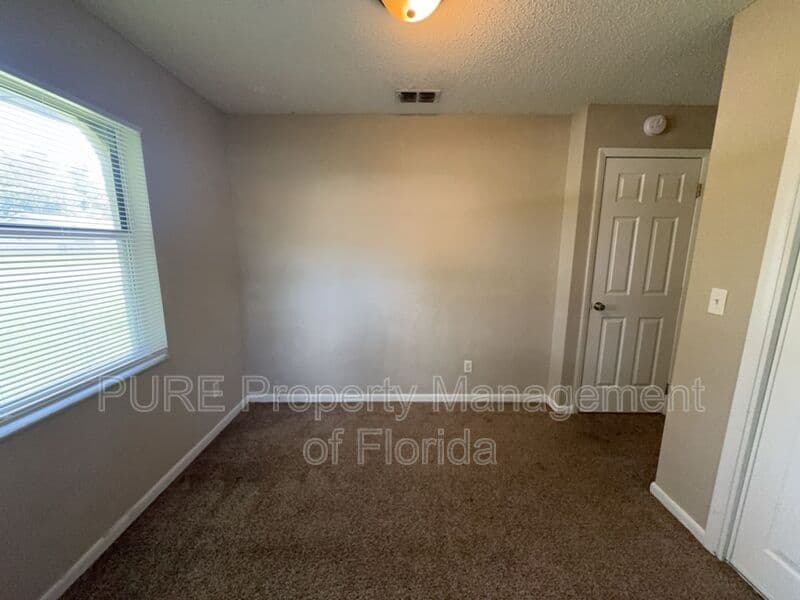 Summerfield House: 13606 SE 48th Court