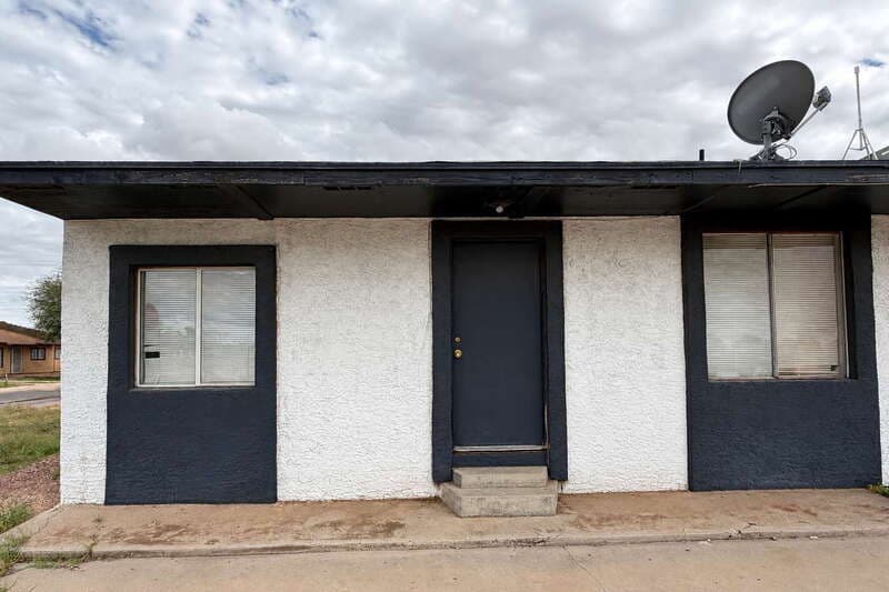 Casa Grande Apartment: 523 West 12th Street