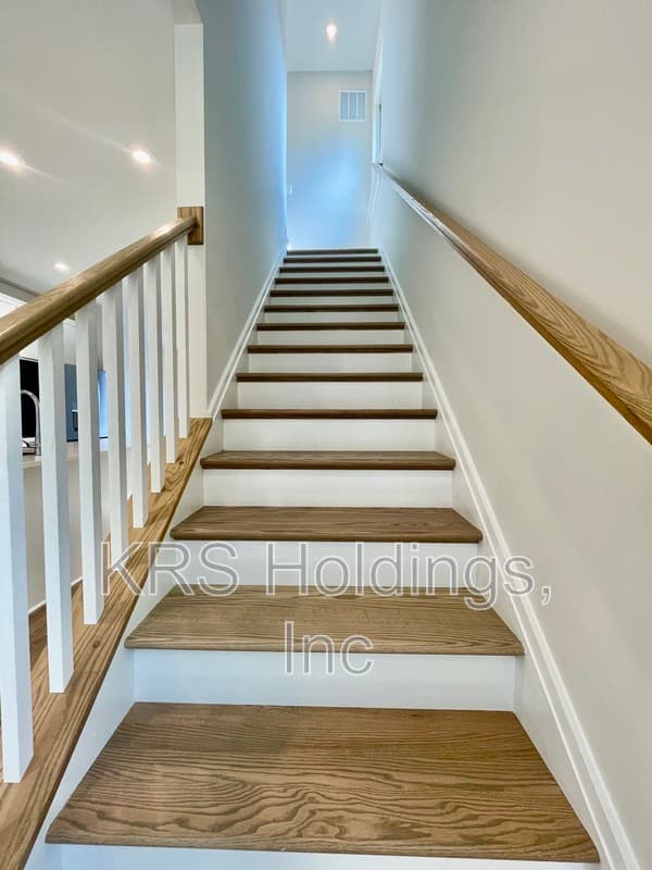Woodbridge Townhome: 3738 District Dr.
