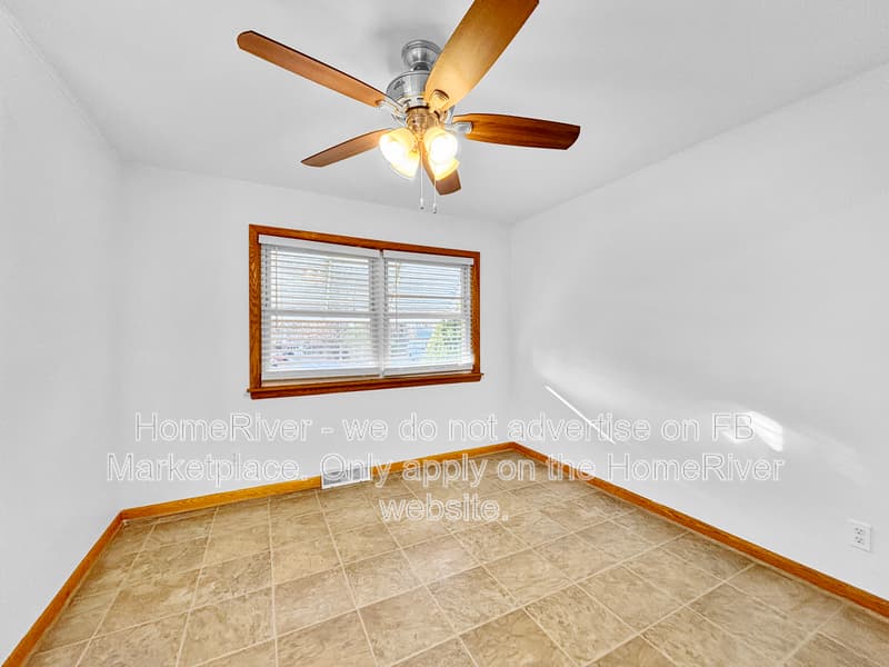 New Castle House: 1406 N Mercer St
