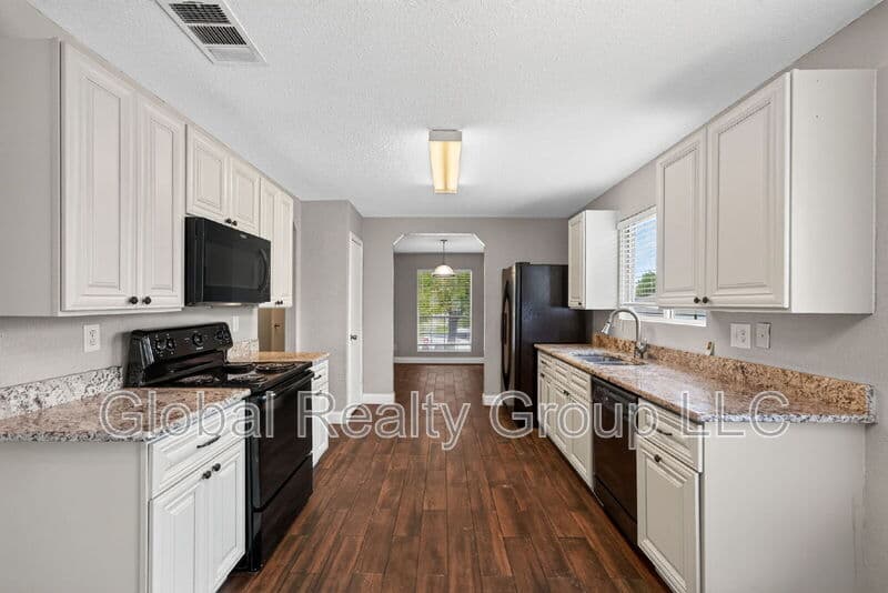 Cibolo House: 117 Creek Run