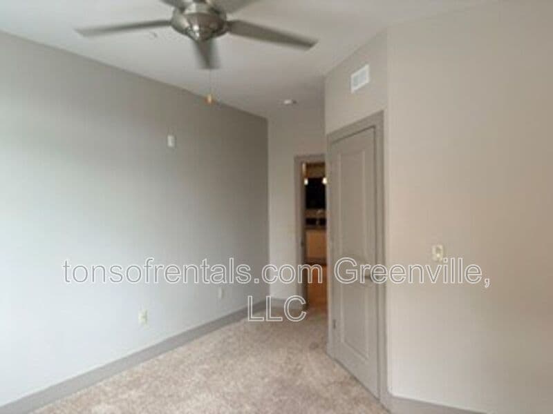 Greenville Condo: 98 E. McBee Ave.