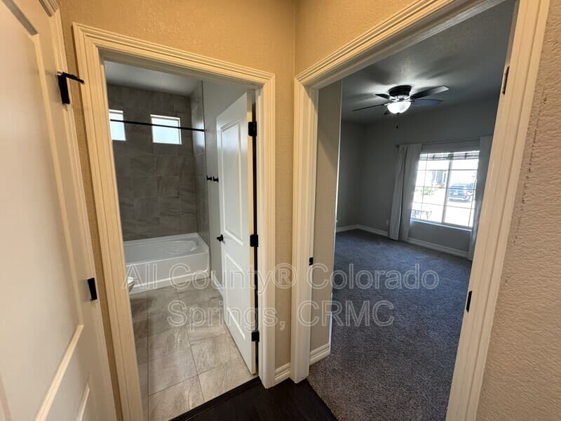 Fountain House: 7941 Whistlestop Lane