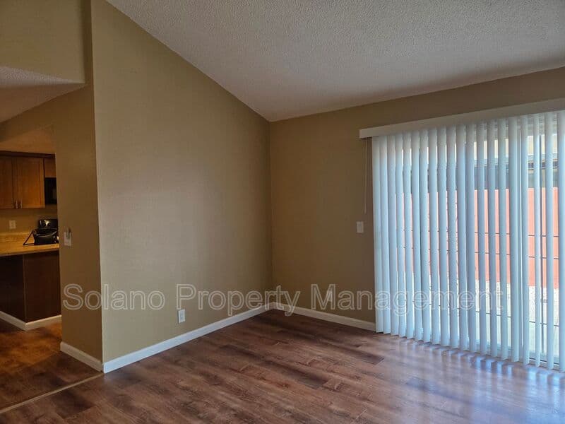 Fairfield Condo: 1152 Frost Pl