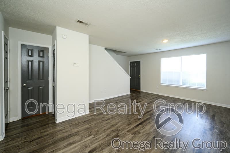 Columbiana Condo: 100 Egg And Butter Rd