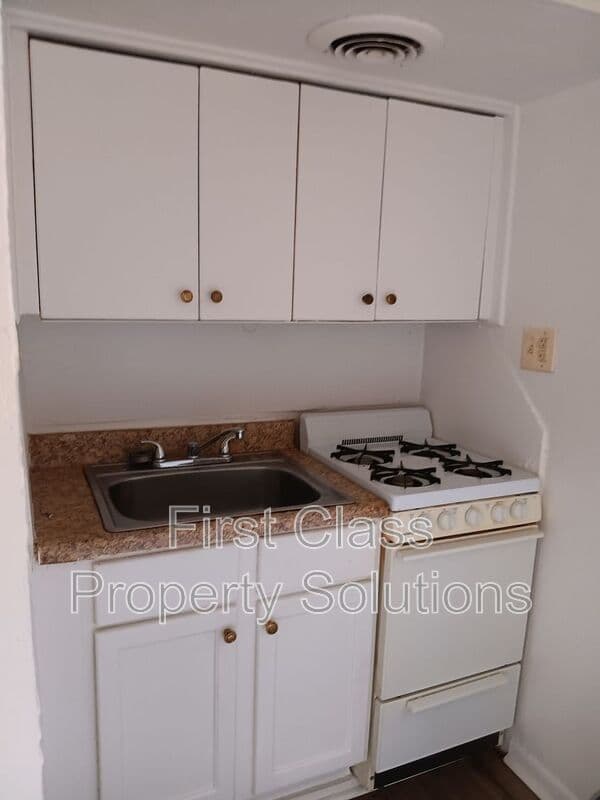 Oklahoma City House: 1731 NW 32nd St