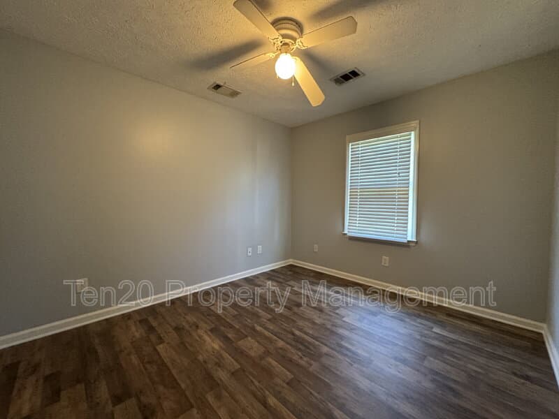 Columbus House: 7124 Vinings Court