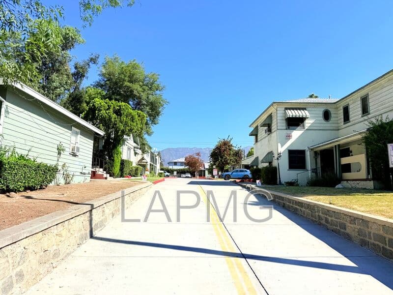 Pasadena House: 363 E. Washington Blvd.
