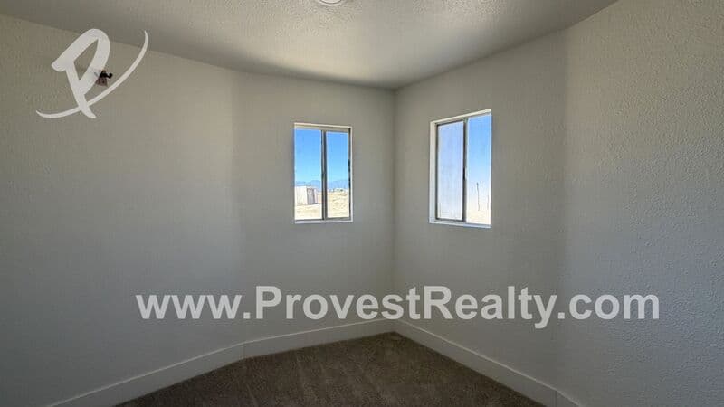 Apple Valley House: 9626 Buena Vista St