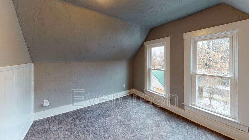 Butler Condo: 210.5 E Walnut St