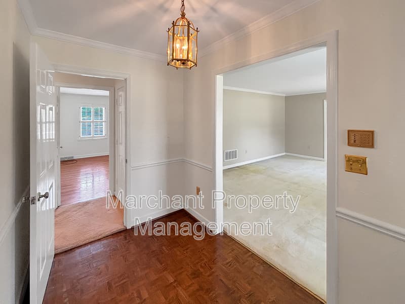 Greer House: 512 Devenger Road