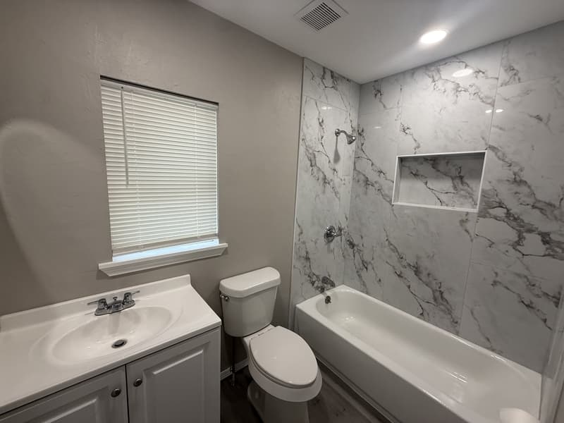 Ada House: 810 West 2nd Street