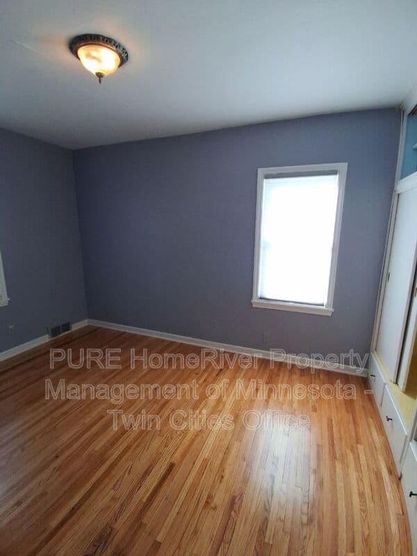 Hugo Condo: 5557 146th St N