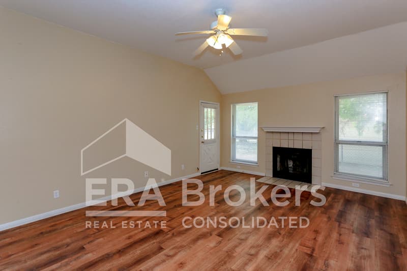 Killeen House: 2407 Armadillo
