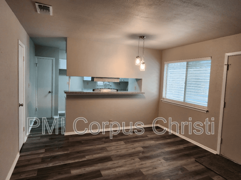 Corpus Christi Condo: 6132 Hidden Cv