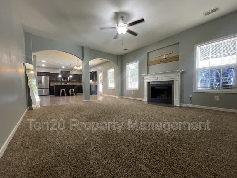 Columbus House: 4955 Brightstar Lane