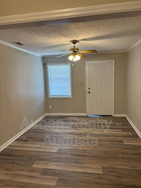 Augusta House: 2165 1/2 Telfair Street
