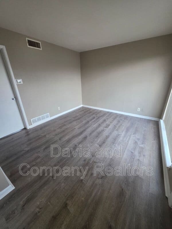 Midland Condo: 3001 W Ohio Ave