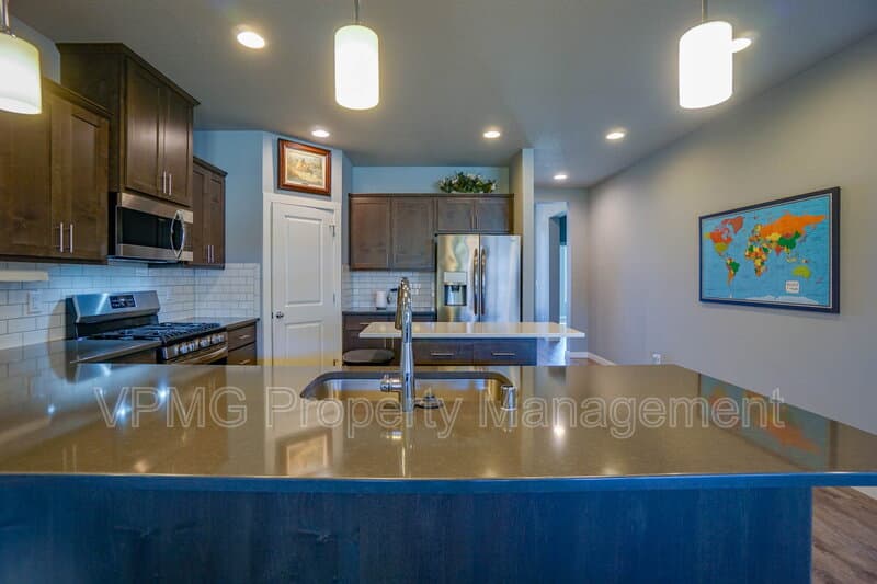 Vancouver House: 10910 NE 97th Ave