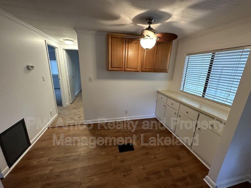 Polk City House: 5444 Jericho Ave