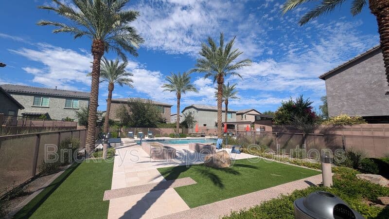 Scottsdale House: 7042 E Diamond St
