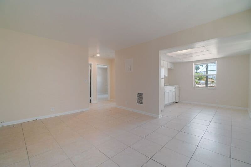 West Palm Beach House: 628 8th St