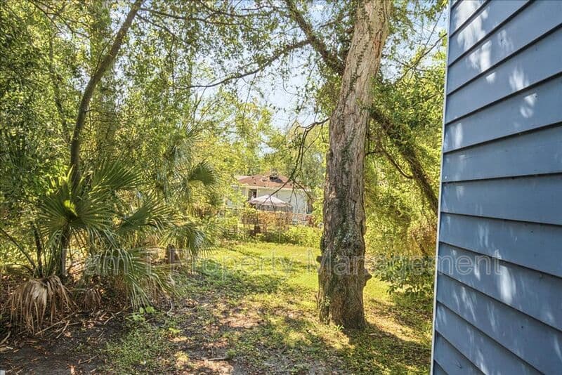 Savannah Condo: 619 Kline St