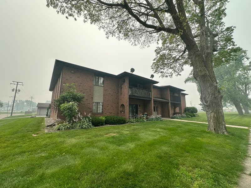 Seymour Condo: 230 Robbins Street - 6