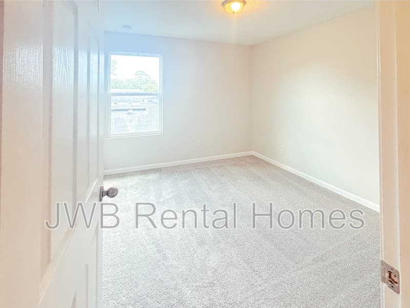 Jacksonville House: 8520 Cocoa Ave