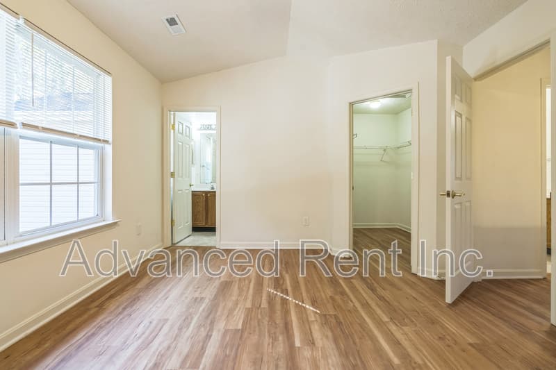 Abingdon Townhome: 368 Foreland Garth