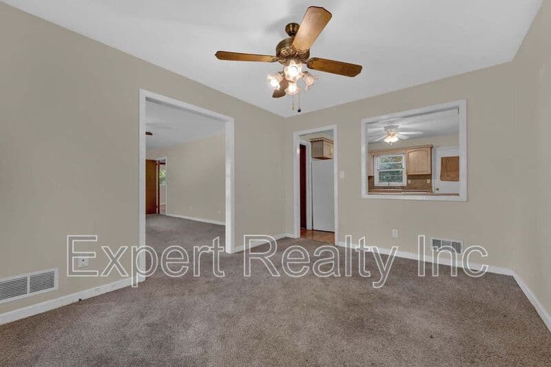 Birmingham House: 2249 4th Place Circle NE