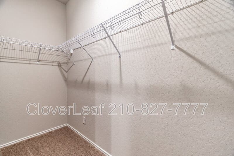 Elmendorf House: 14635 Hackamore Way