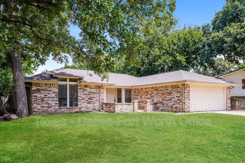 North Richland Hills House: 7232 Timberidge Drive